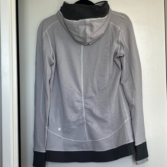 lululemon vintage High Neck Run Hoodie - Picture 2 of 6